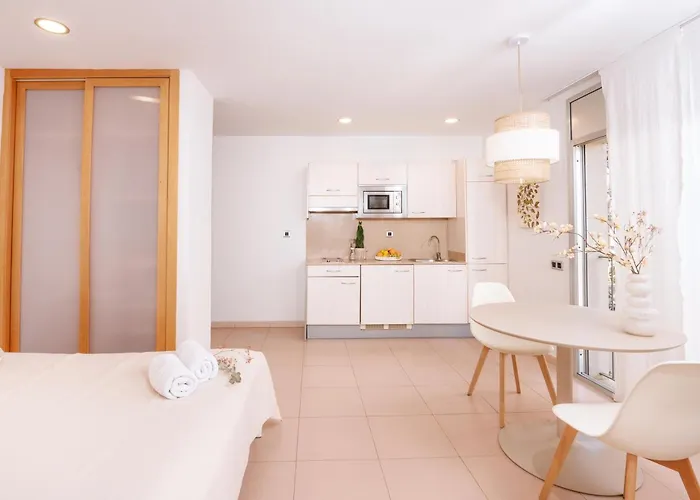Apartamentos Porta Coeli Castelldefels